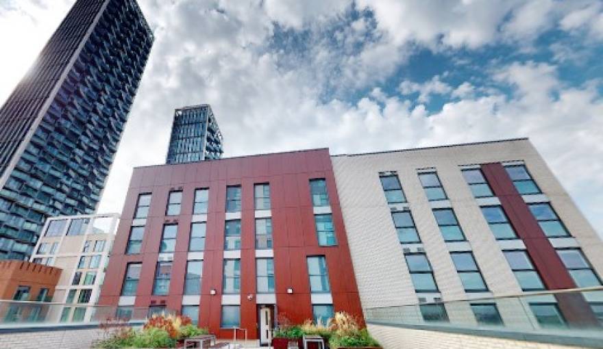 4 Portal Way - Image 1