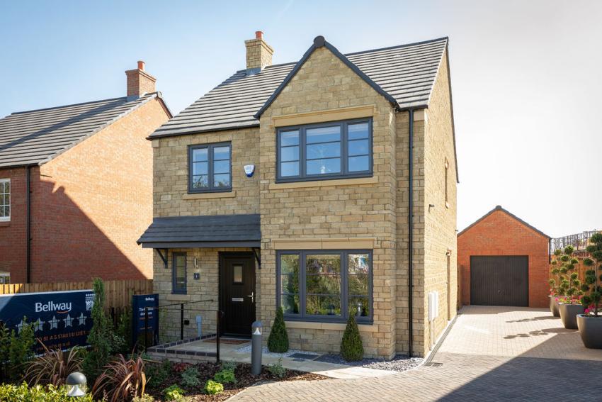 Bellway at Hanwood Park