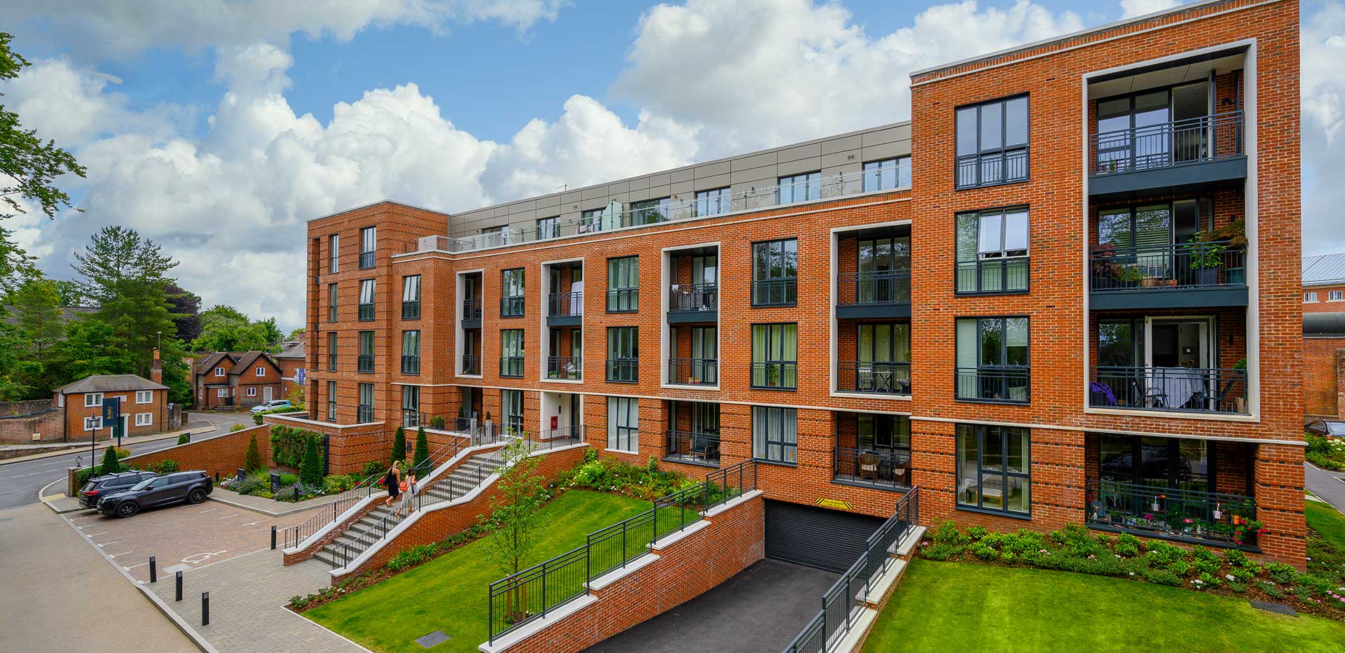 Lancelot Apartments