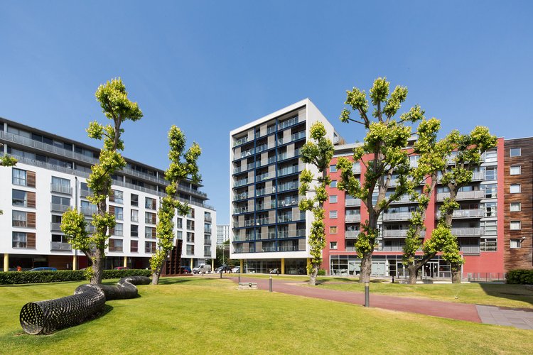 One SE8 in Greenwich - view (image 1 of 3)