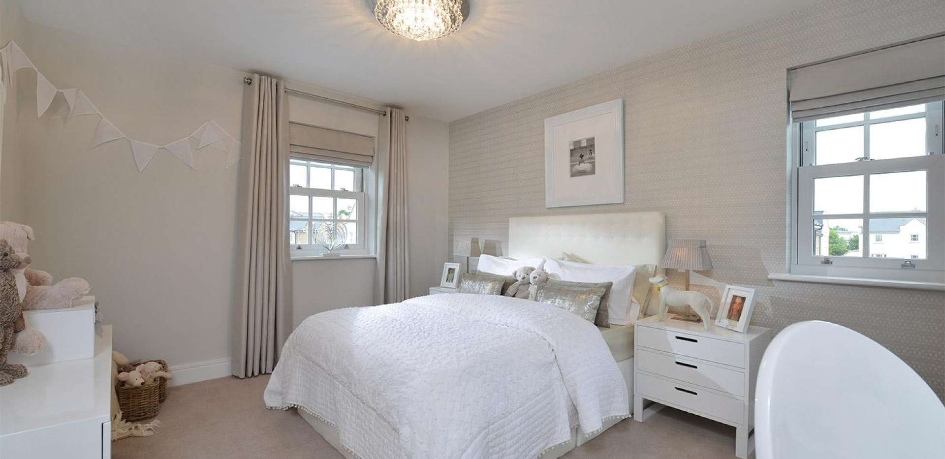 Queen Mary's Place