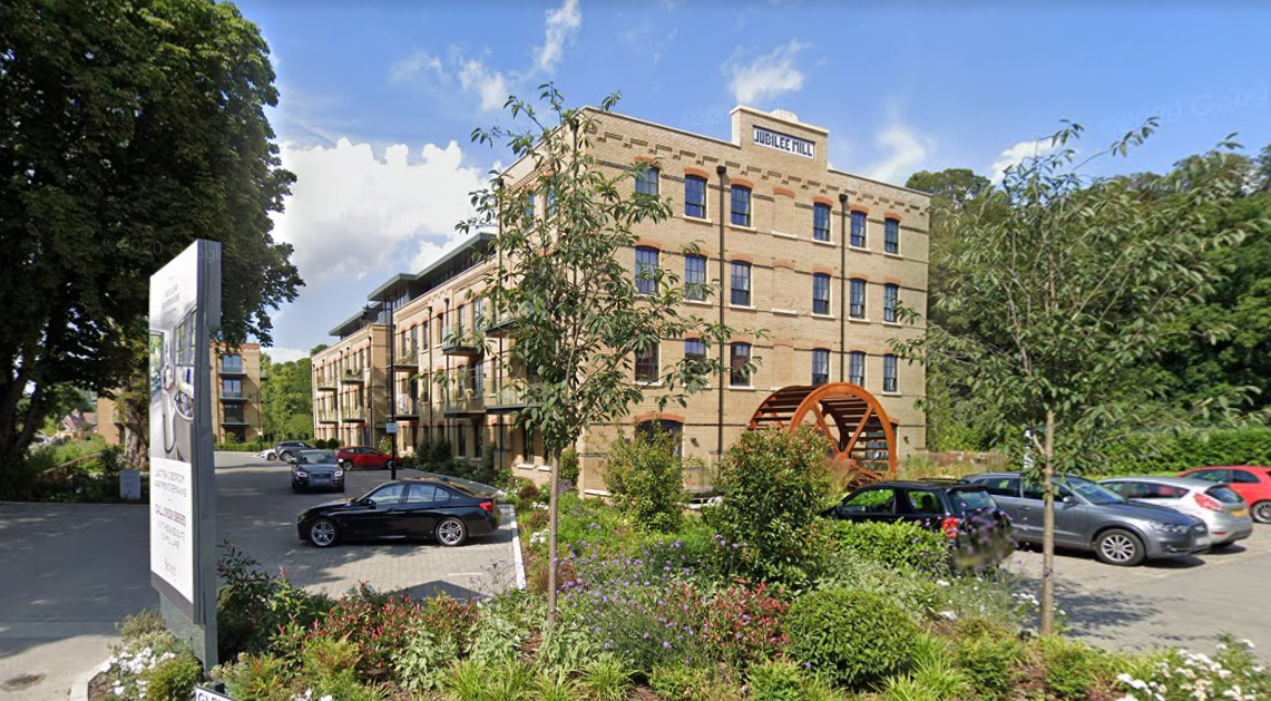 Taplow Riverside - Image 1