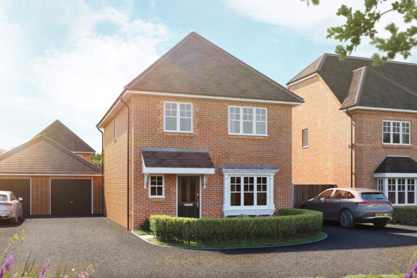 Sovereign Gate in Overton - view (image 1 of 14)
