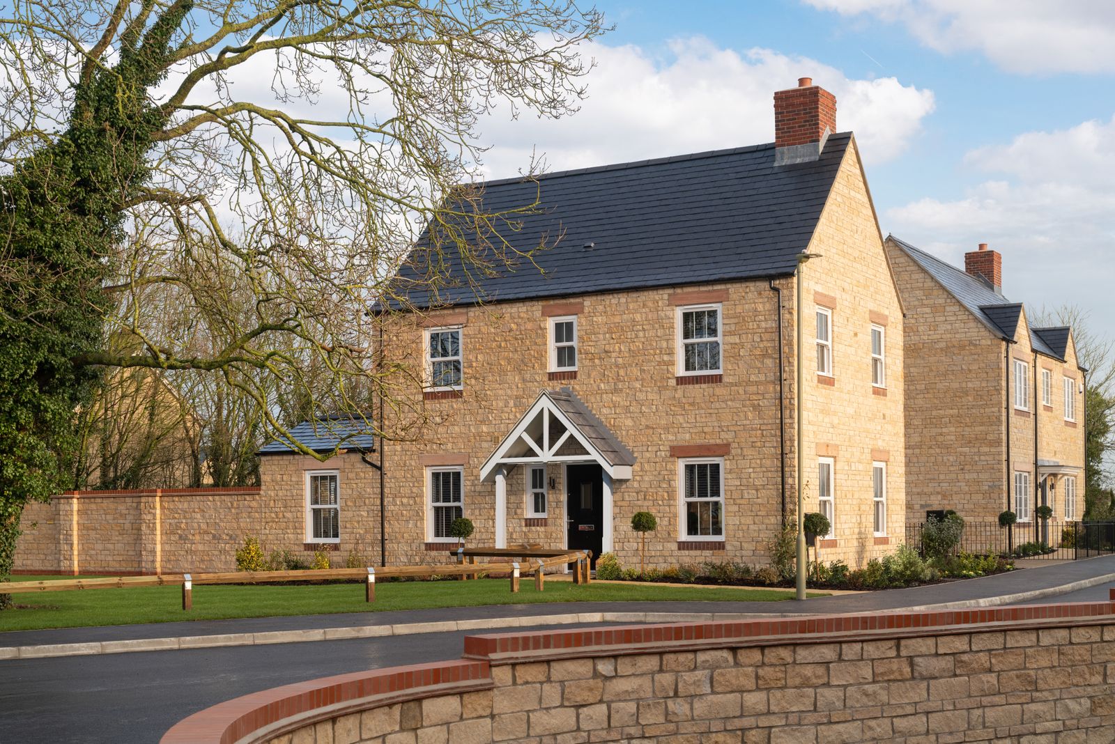 Stable Gardens - Image 1