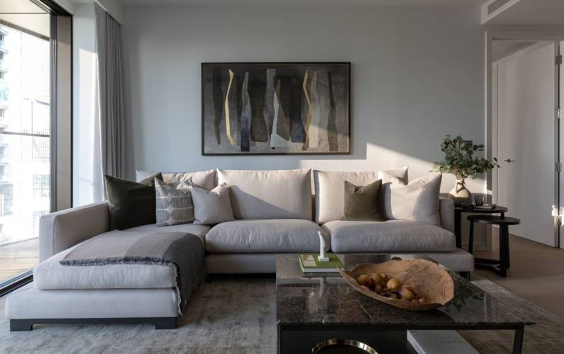 40 Charter Street in Canary Wharf - living room (image 3 of 5)