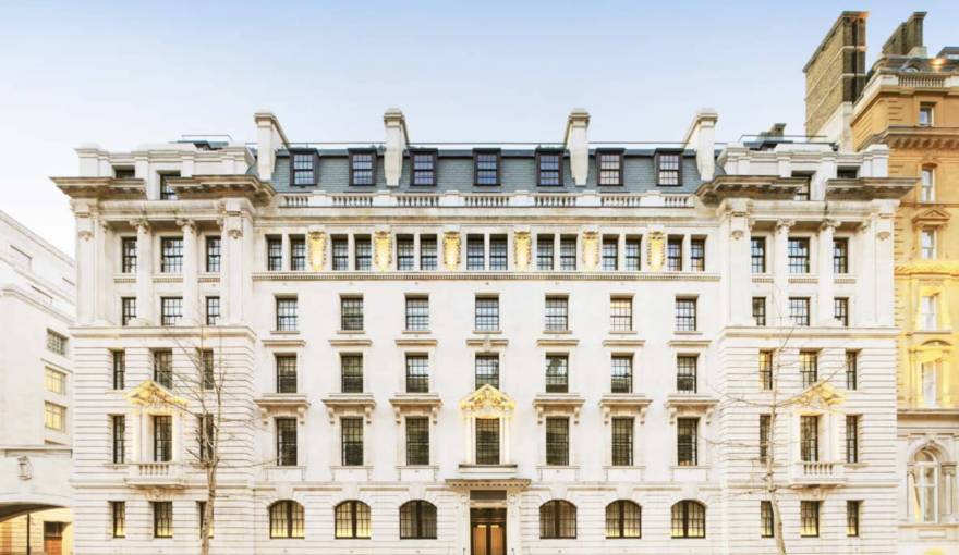 Corinthia Hotel