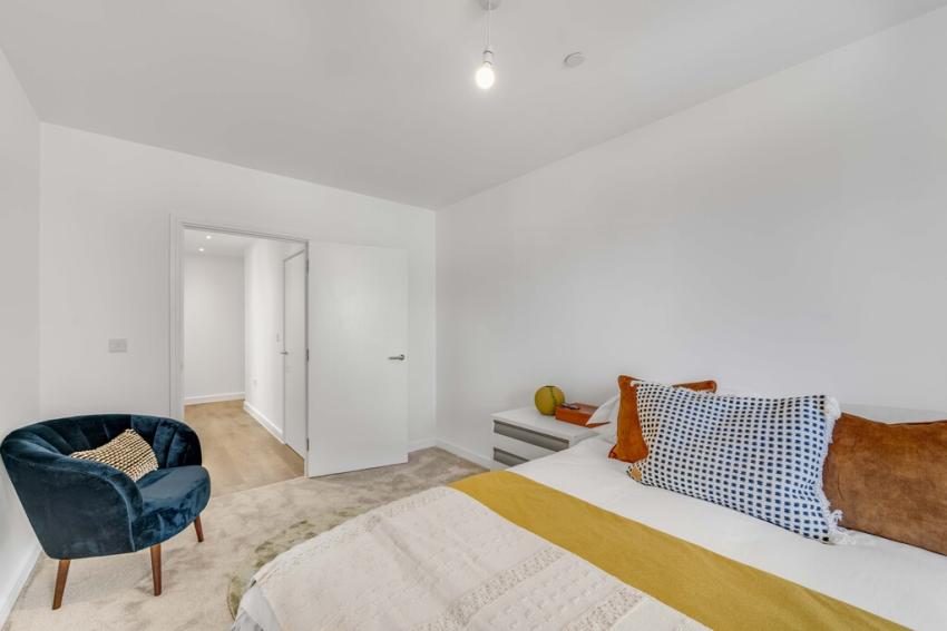 South Oxhey Central in Woodford - bedroom (image 2 of 20)