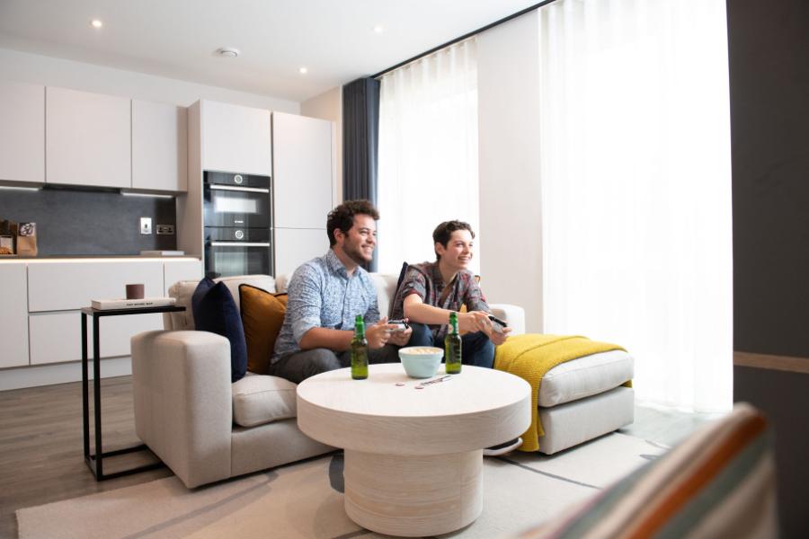 Verna in Acton - living room (image 3 of 20)