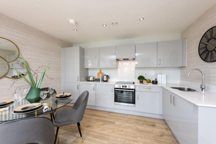 Upper Longcross
