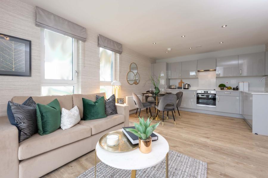 Upper Longcross