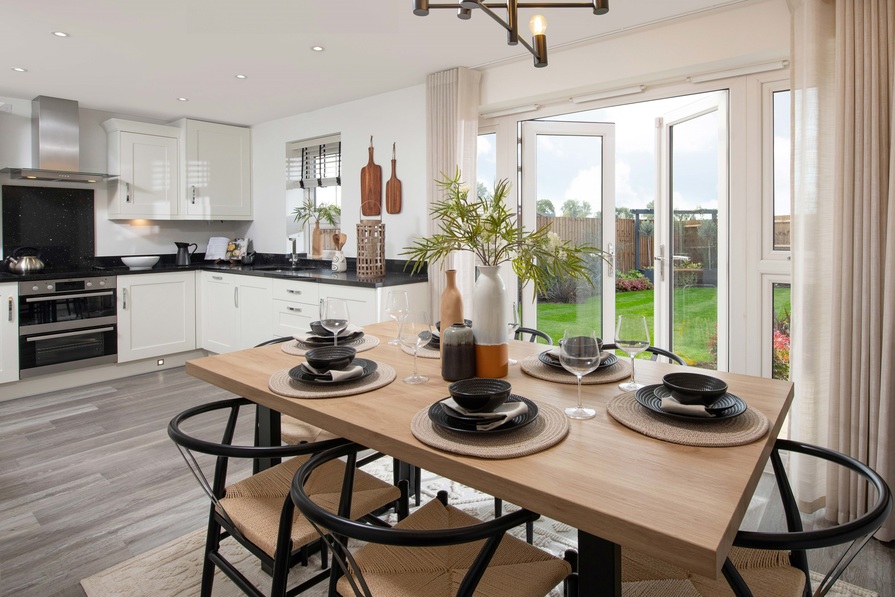 Great Dunmow Grange in Great Dunmow - kitchen area (image 2 of 15)