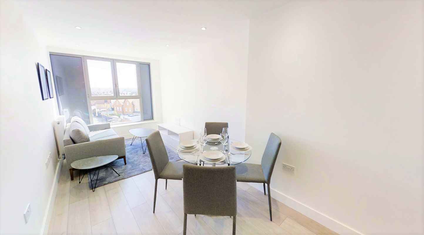 Carlton House Rent - Image 1