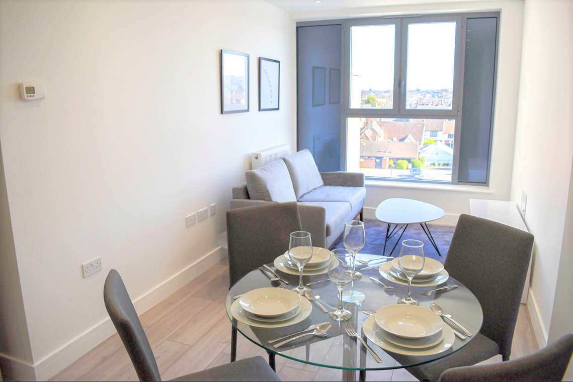 Carlton House Rent - Thumbnail 1