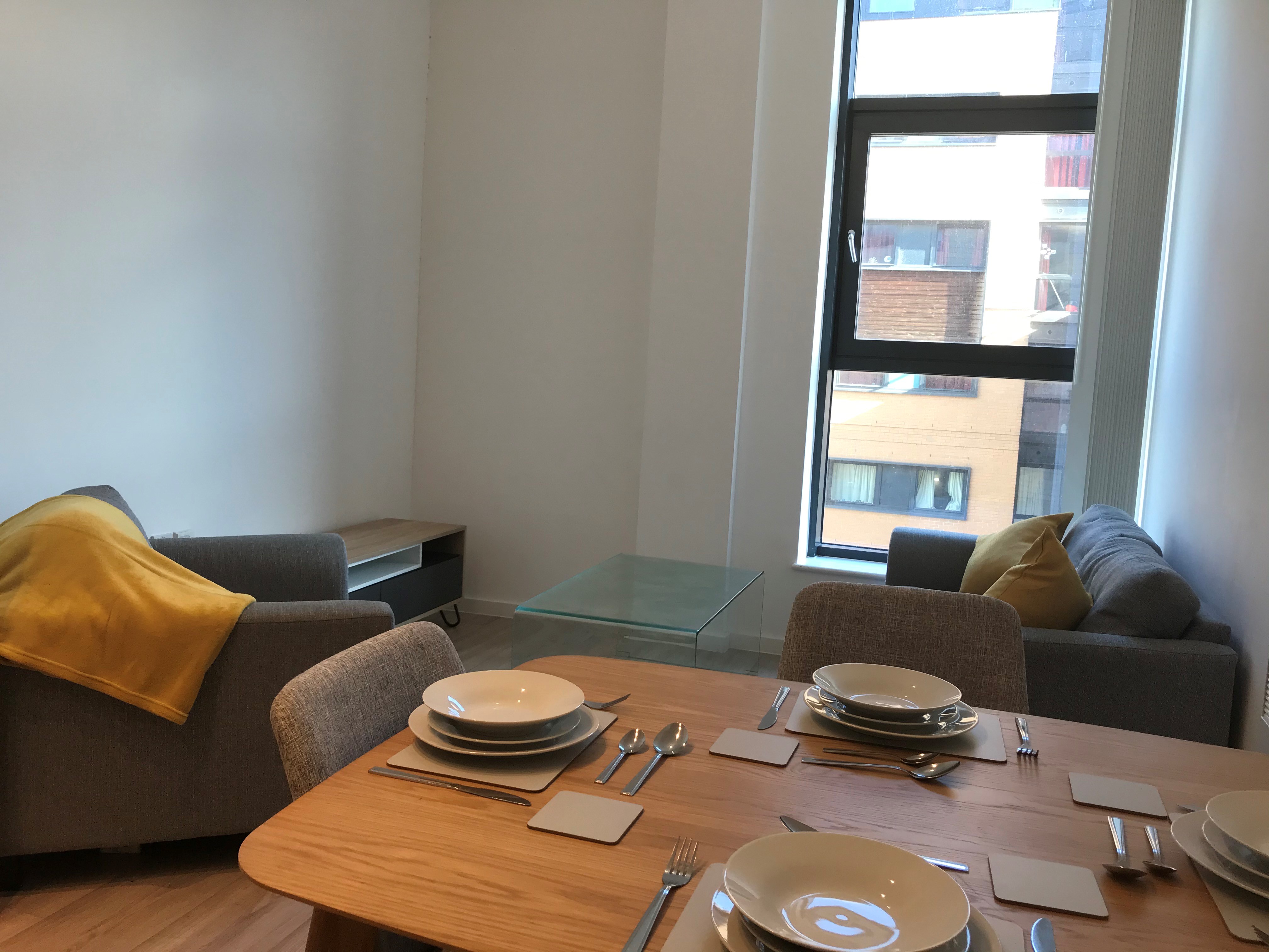 The Gateway in Sheffield - living room (image 3 of 5)