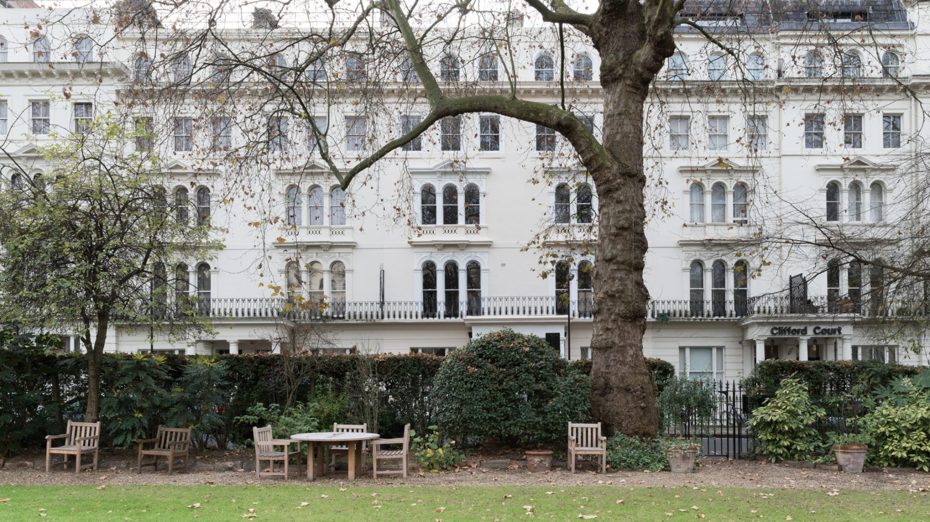 22 Kensington Gardens Square