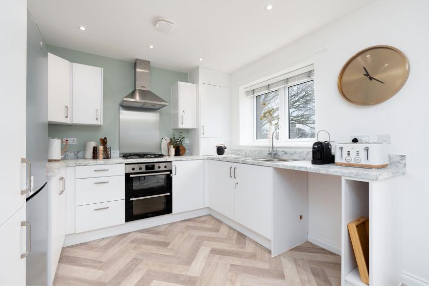 Woodlark Place in Doncaster - kitchen area (image 3 of 11)