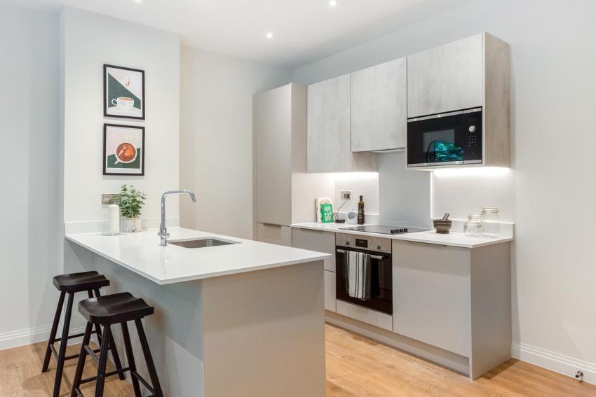 Crosby House in Bourne End - kitchen area (image 2 of 11)