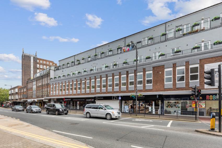 Fountain House - Image 1