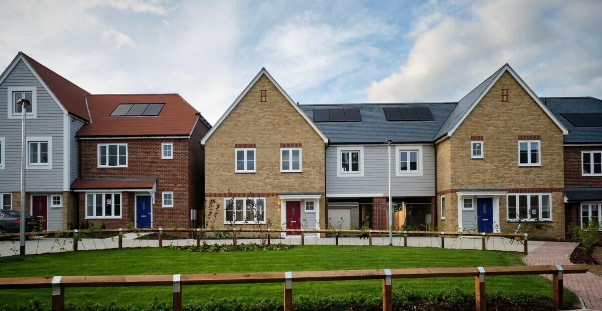 Parva Green - Image 1