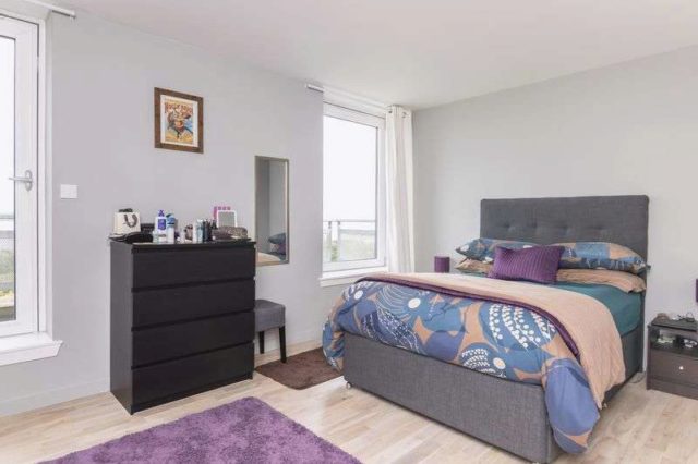 Wharton Square in Edinburgh - bedroom (image 1 of 5)
