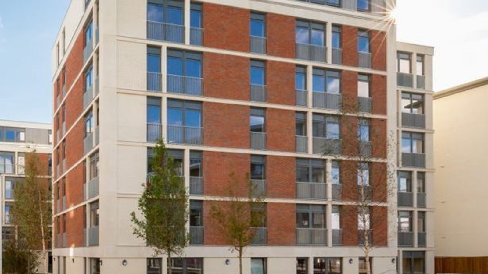 Lochrin Quay - Thumbnail 1