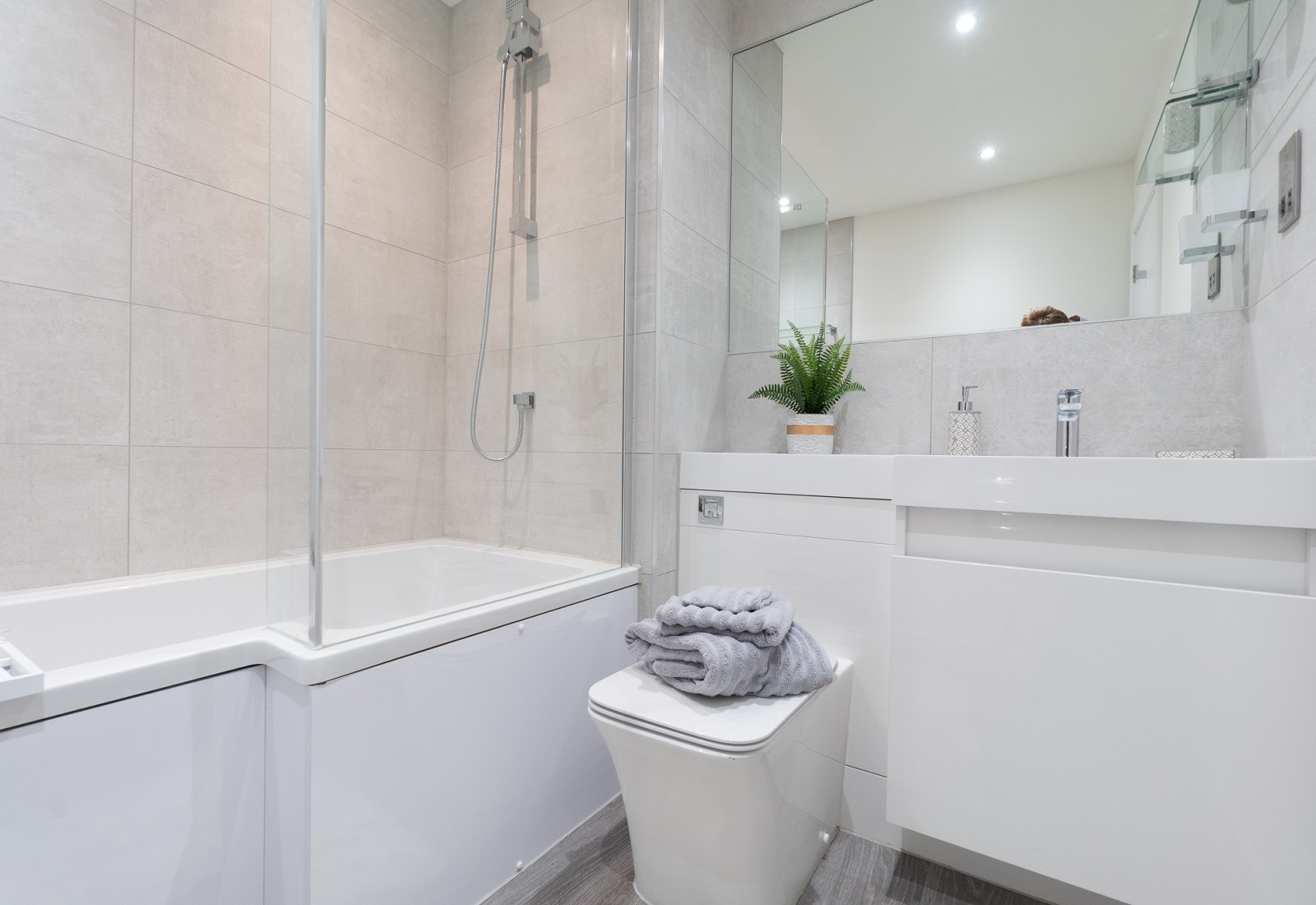 Ashley House Apartments - Thumbnail 2