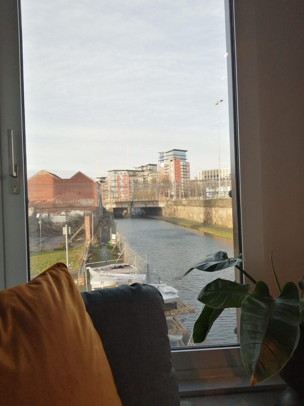Mustard Wharf at Tower Works in Leeds - living room (image 1 of 15)