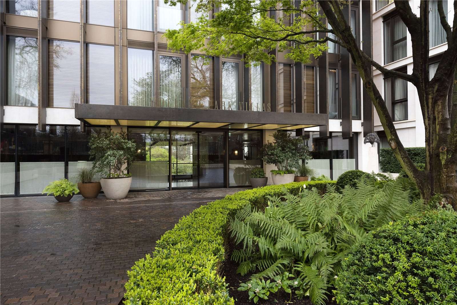 Holland Park Villas