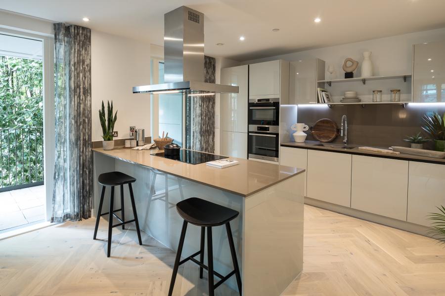 345 Park Place - Thumbnail 1