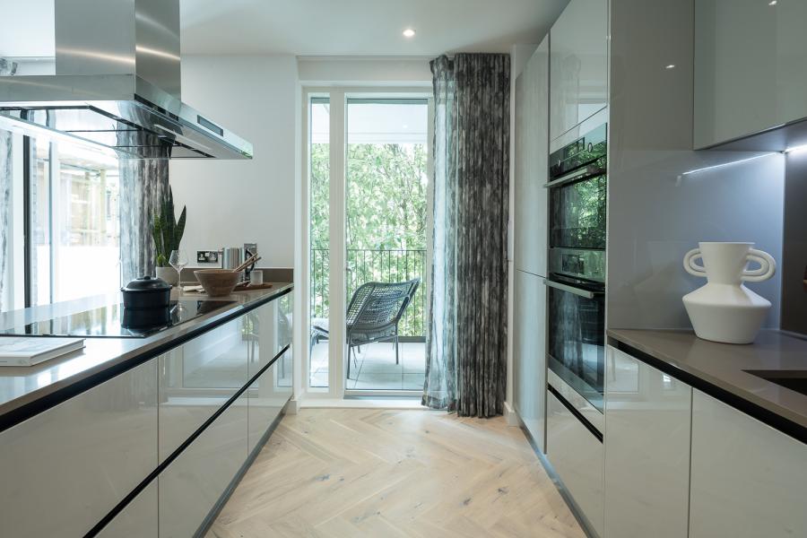 345 Park Place - Thumbnail 2
