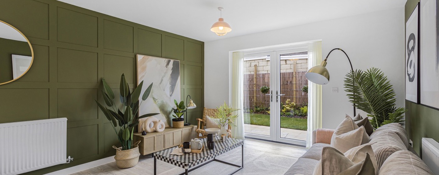 Hollyfield Place in Hatfield - living room (image 3 of 4)