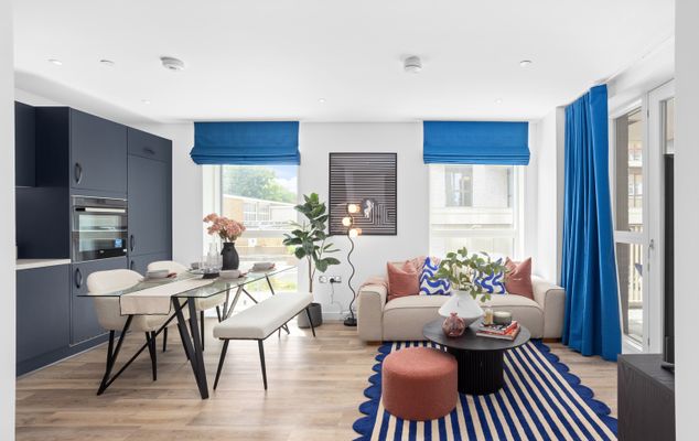 Addiscombe Oaks in Croydon - living room (image 1 of 2)