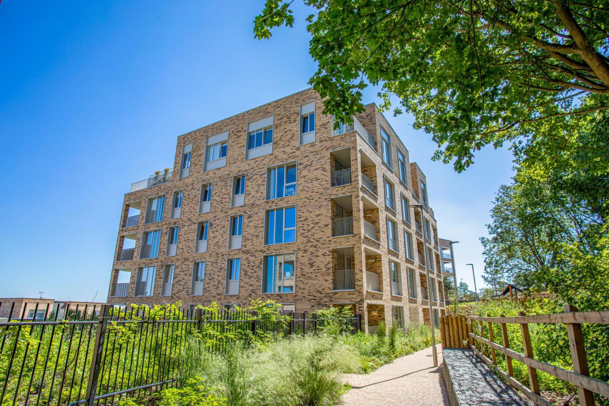 L&Q at Ridgeway Views Shared Ownership - Image 1