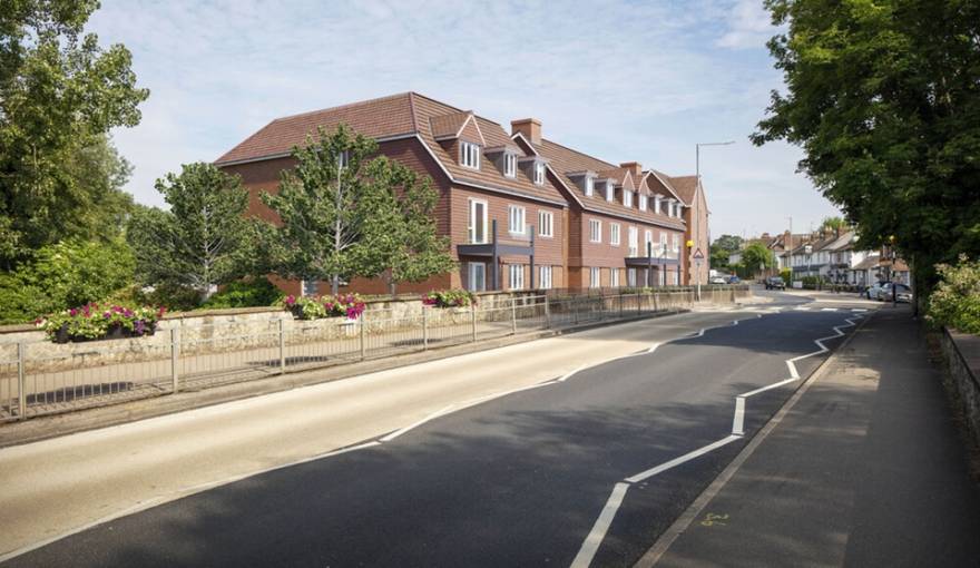 Dunton Green - Image 1