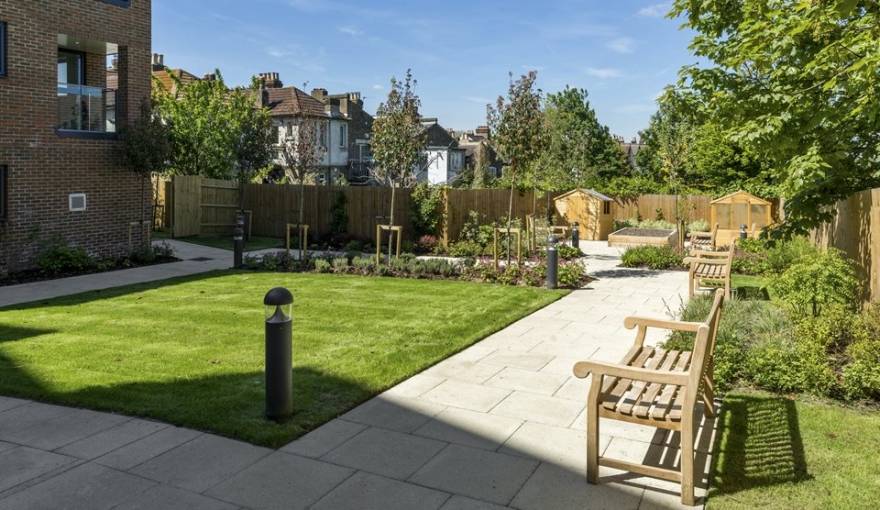 Lewis House in Upper Norwood - view (image 3 of 5)