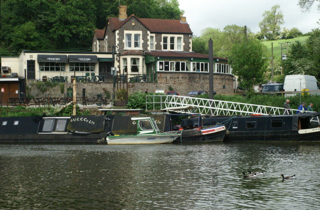 Magpie Court