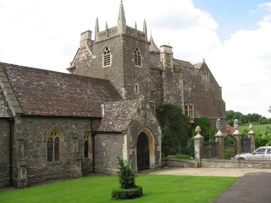 Magpie Court