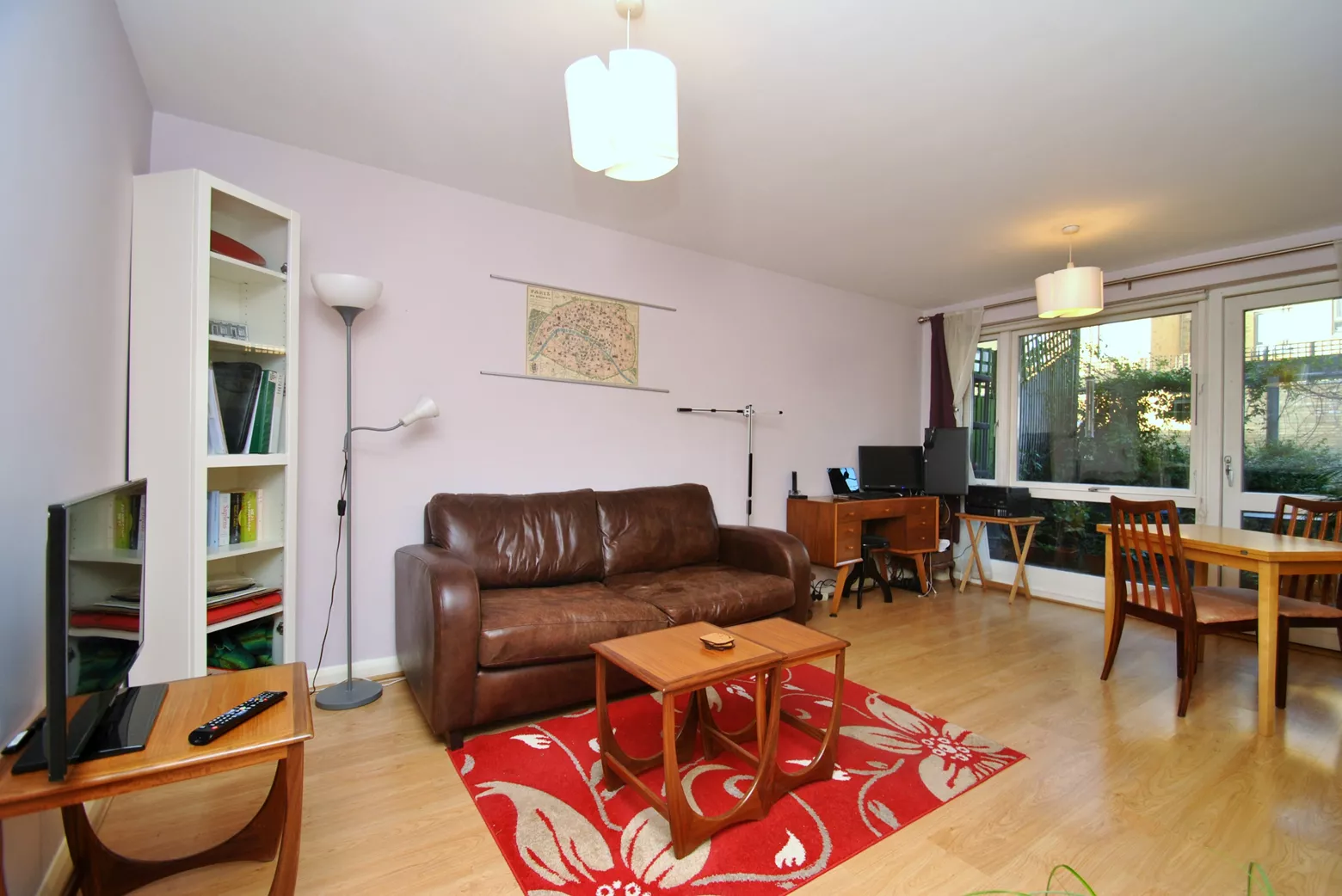 Mawson Court in Hackney - living room