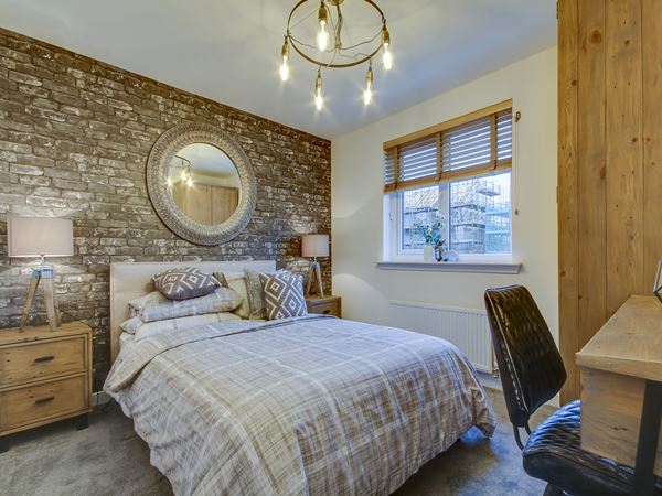 Castle Gardens in Cambuslang - bedroom (image 2 of 9)