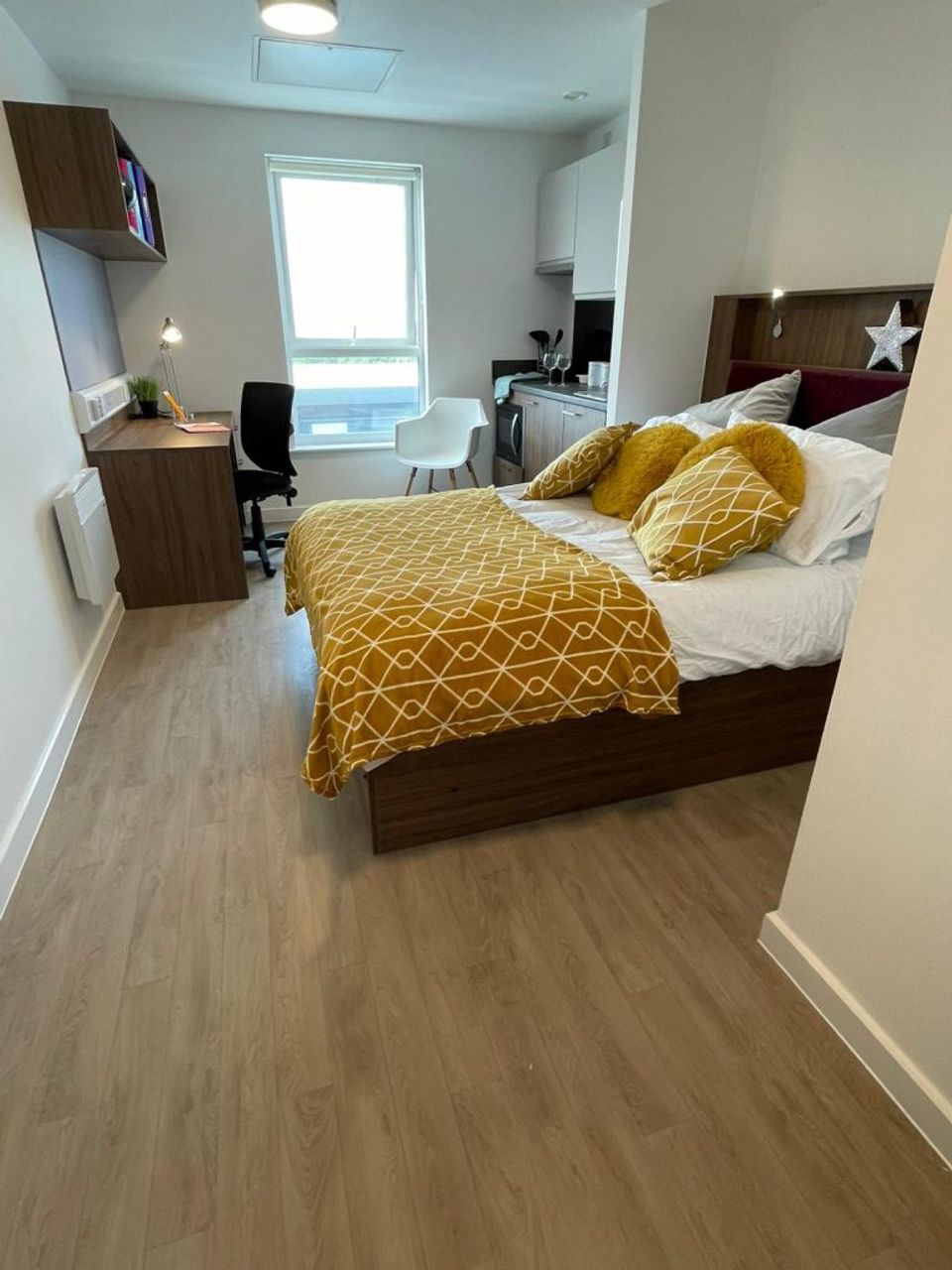 Phoenix Place - Thumbnail 2