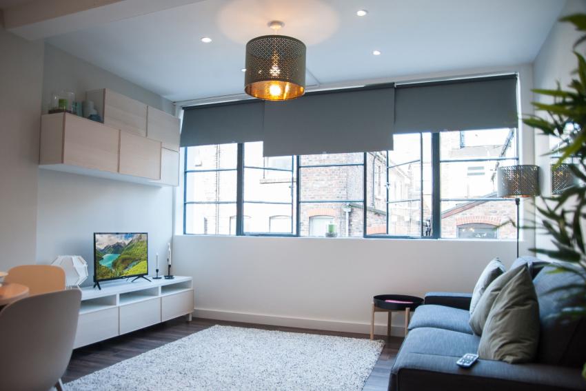City Terraces in Liverpool - living room (image 3 of 13)
