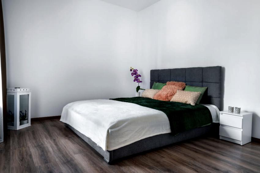 Luxury Manchester Apartments in Manchester - bedroom (image 2 of 7)