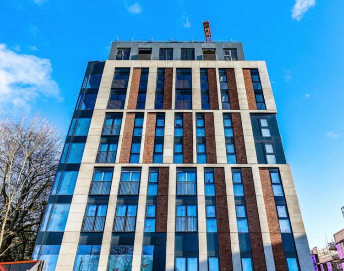 Castle Park View - Image 1