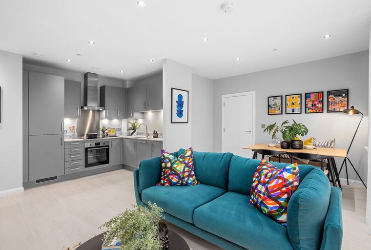 1 bedroom apartment for sale - Image 1