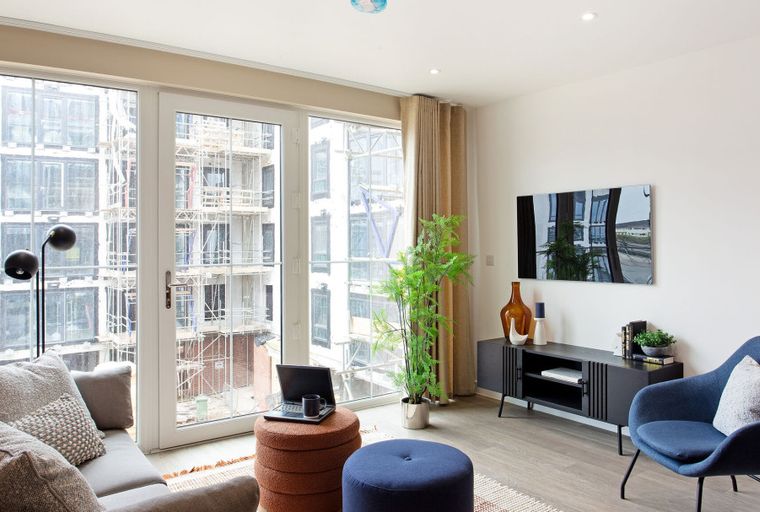 2 bedroom apartment for sale - Image 2