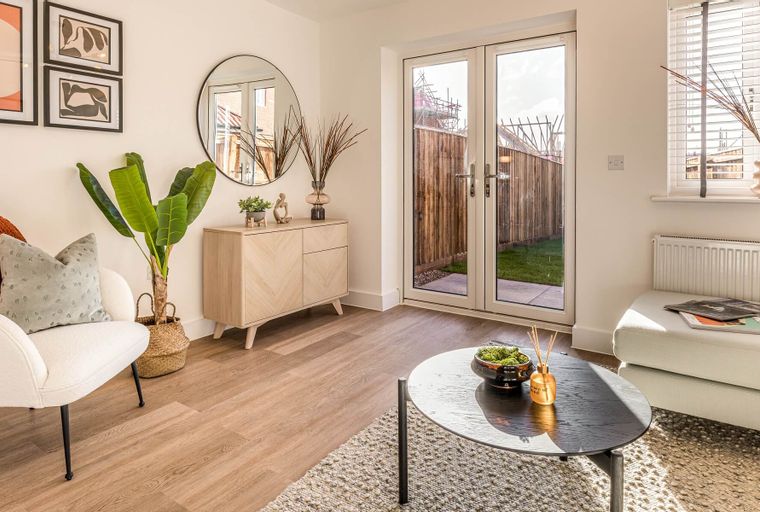 2 bedroom house for sale - Image 3