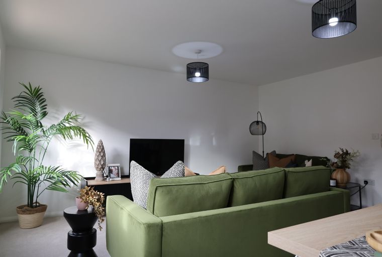 3 bedroom house for sale - Image 2