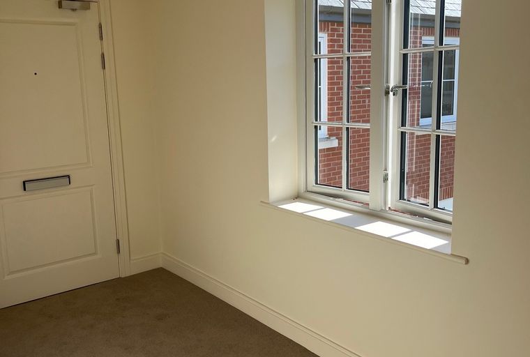 1 bedroom apartment for sale - Image 3