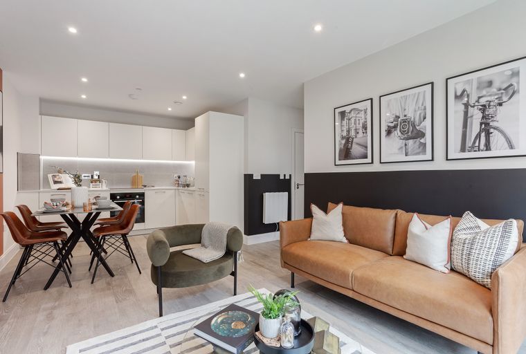 2 bedroom apartment for sale - Image 2
