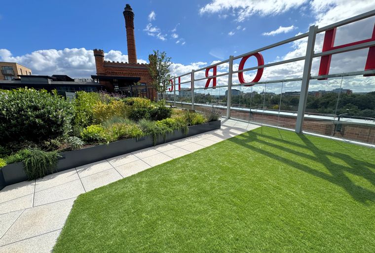 1 bedroom apartment for sale - Image 2